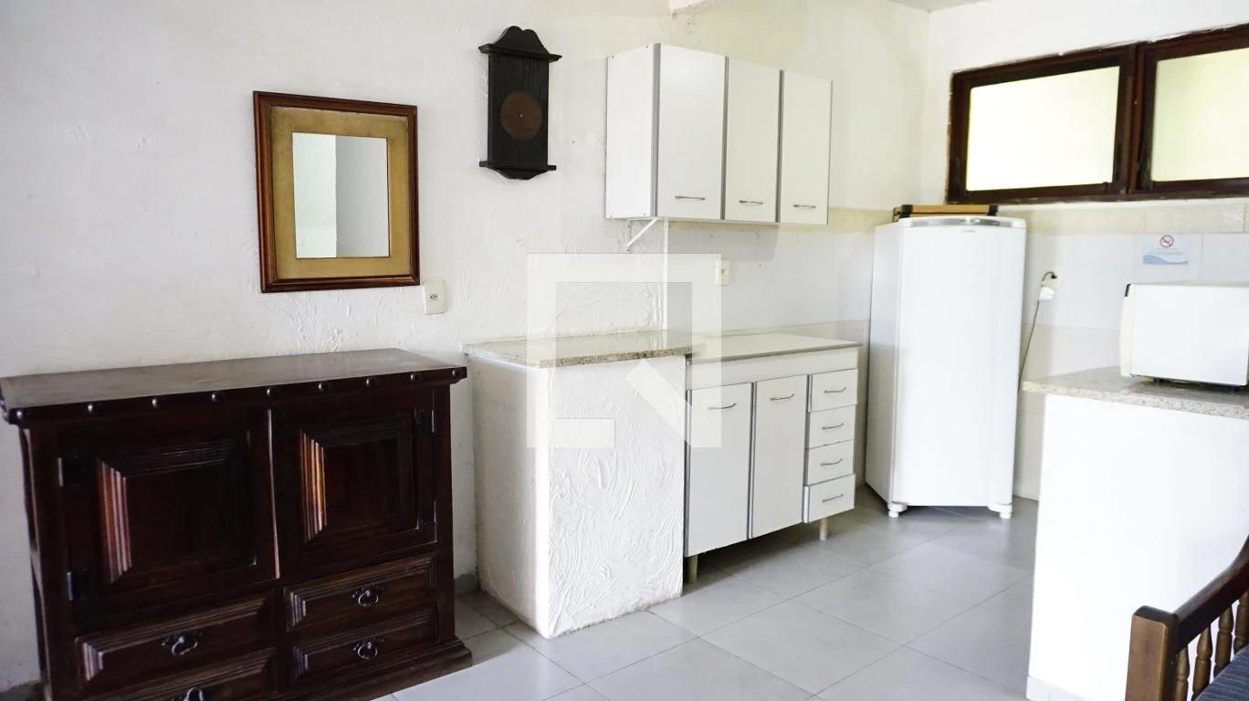 Apartamento amueblado de 2 dormitorios con balcón — photo 2
