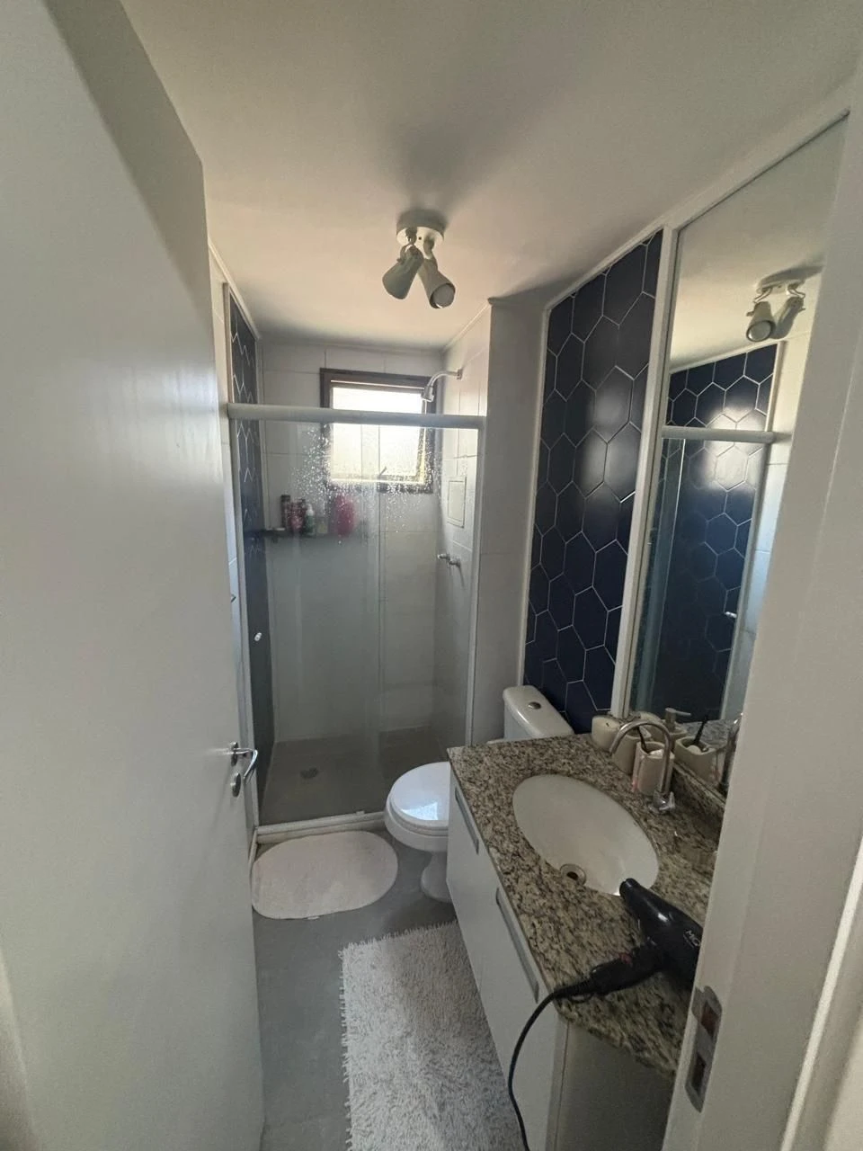 Apartamento mobiliado com 3 quartos e 2 banheiros — photo 13