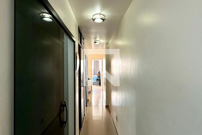 1-bedroom apartment with a closed kitchen and gas stove — photo 22