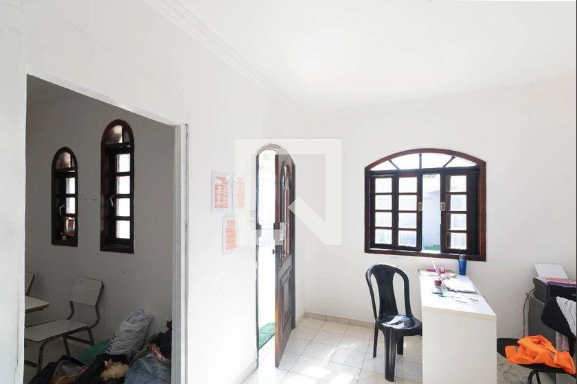 Casa com 3 quartos e 2 banheiros, 160 m² — photo 19