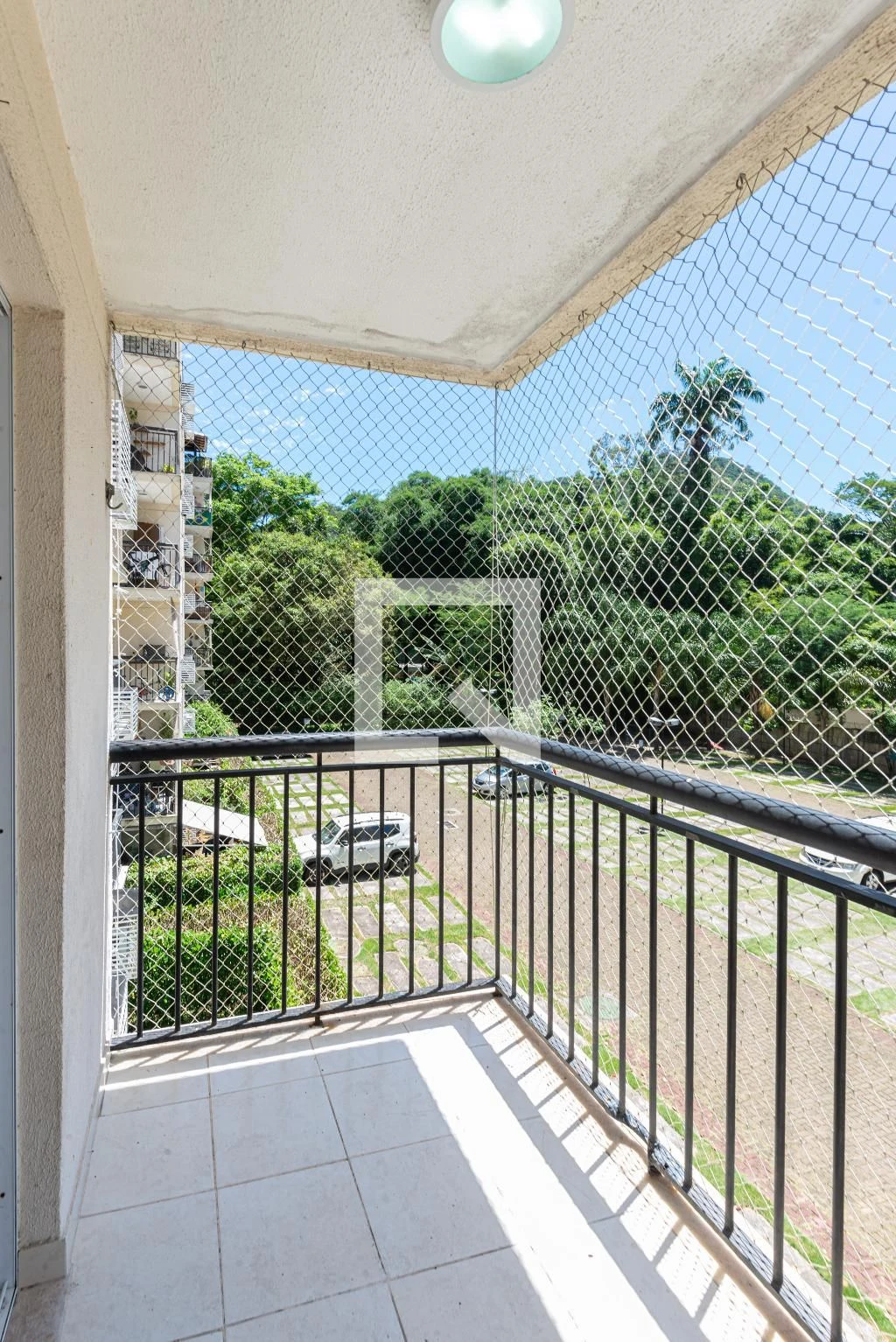 4-bedroom apartment with a mountain view in Rio de Janeiro — photo 23