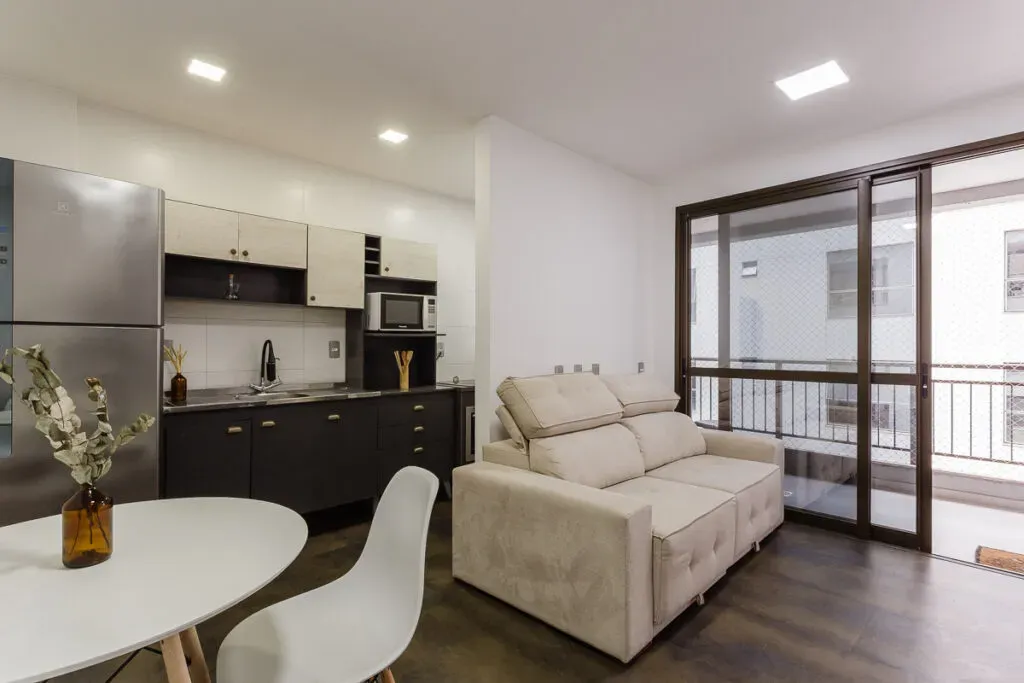 Furnished apartment with private garden and BBQ