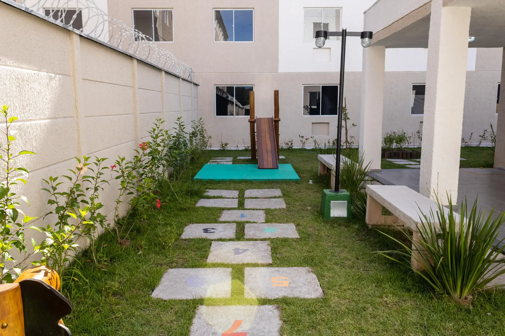 Apartamento en alquiler con 2 dormitorios y parrilla en la terraza — photo 31