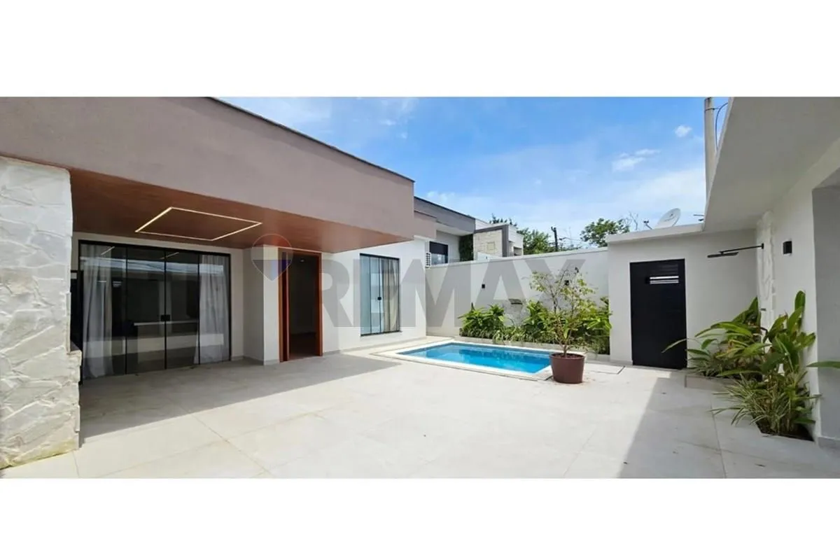 House, 250 m², with floor-to-ceiling windows — photo 15