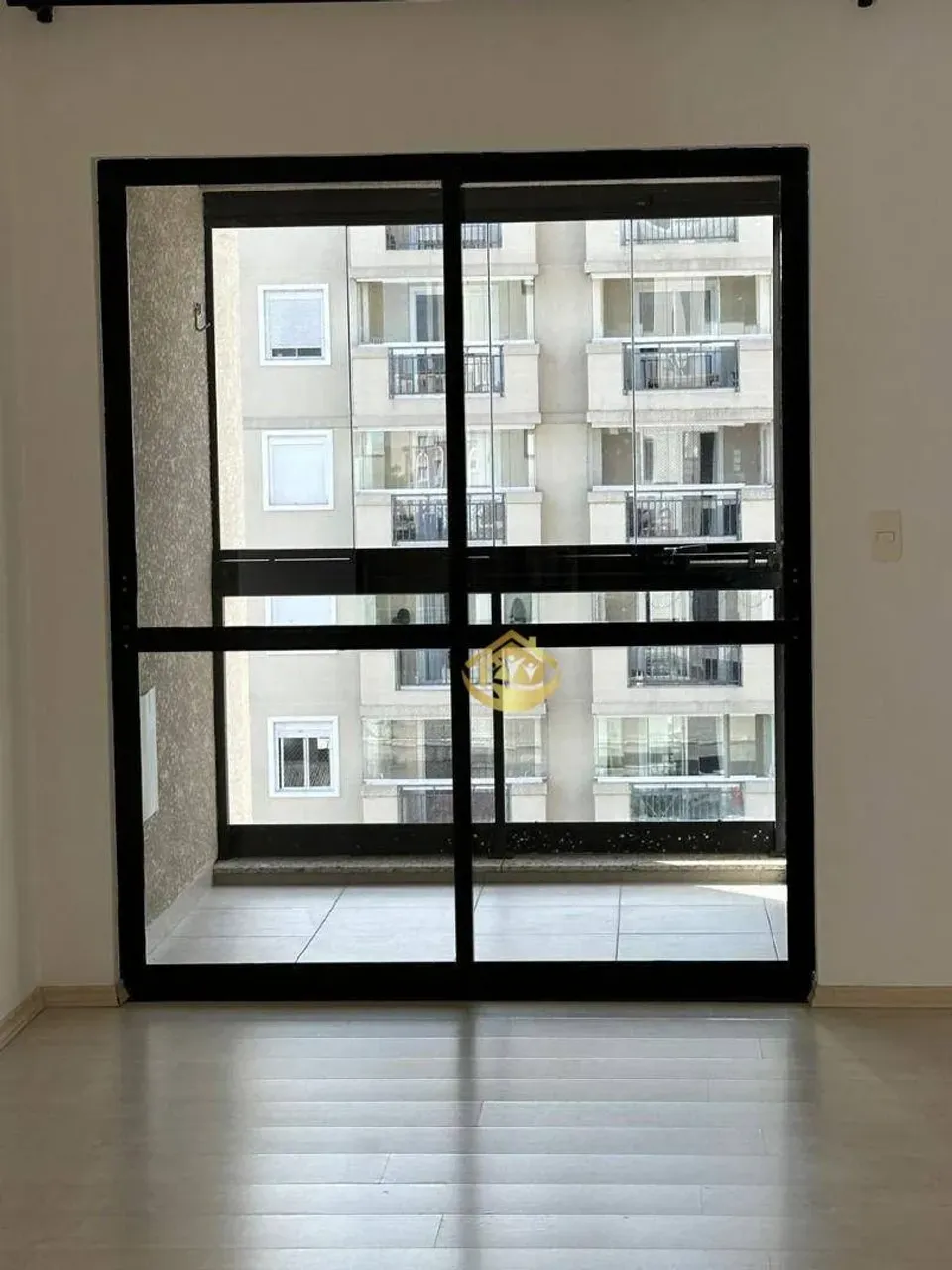 Apartment with an open-plan kitchen and 2 covered spots — photo 7