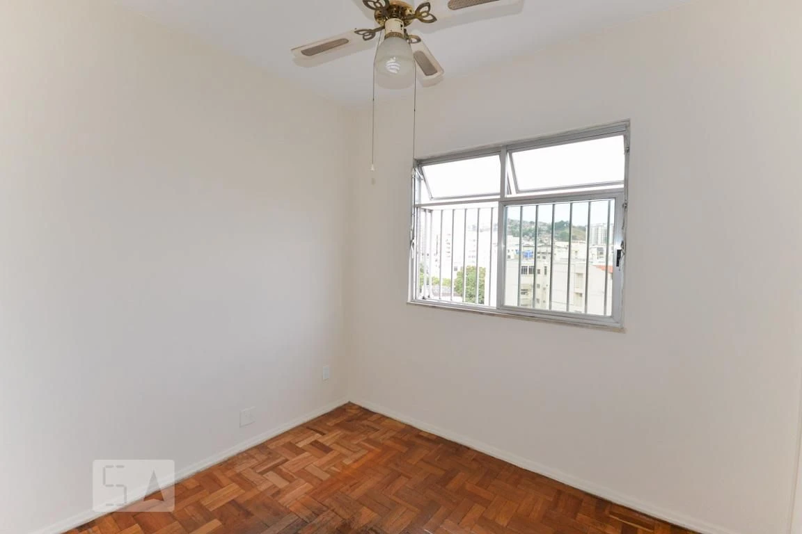 3-bedroom apartment with a mountain view — photo 26