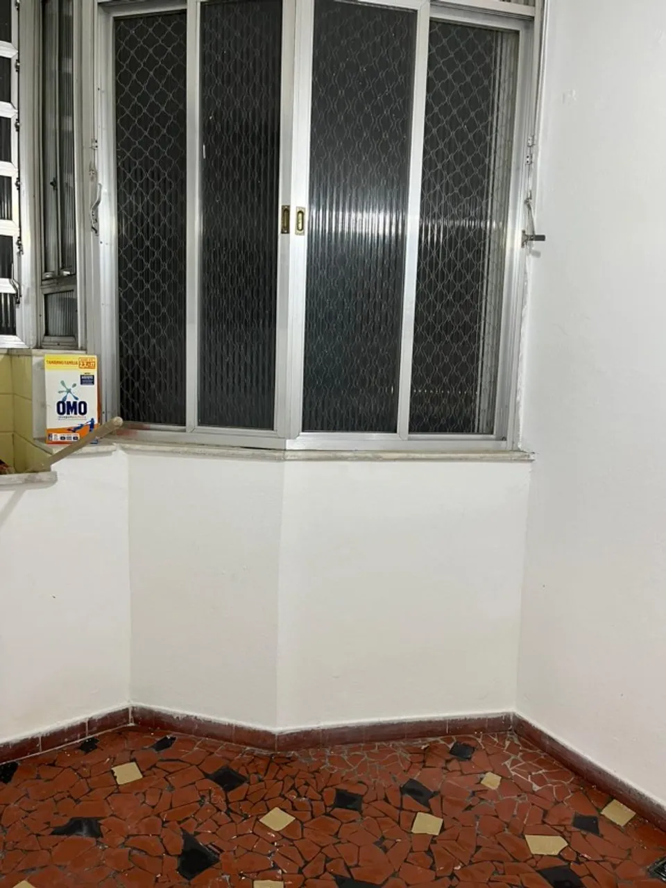 Apartamento sem mobília com 4 quartos e cozinha separada — photo 11