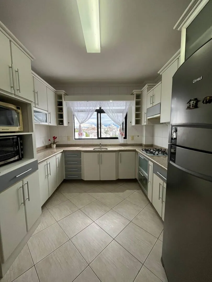 Water view in a 4-bedroom apartment, 138 m² — photo 36