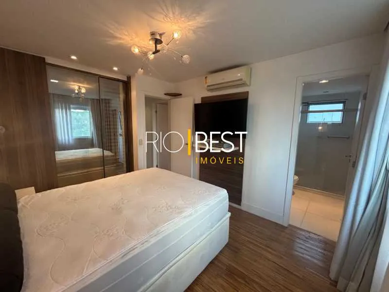Furnished 3-bedroom apartment with balcony — photo 27