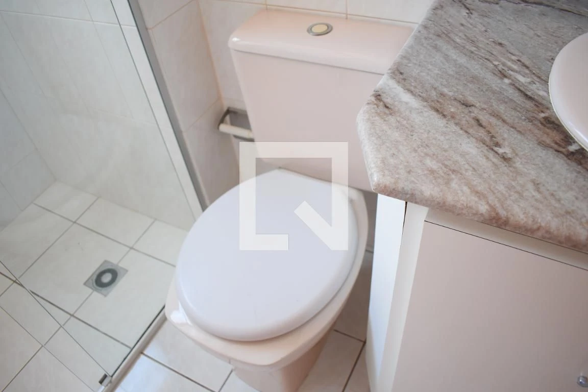 3-bedroom apartment with a washing machine in Curitiba — photo 40