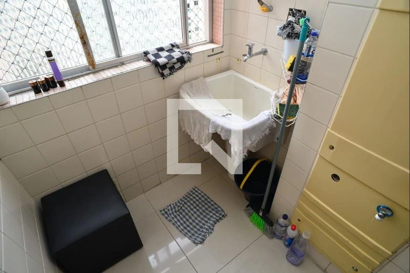 Home office in a 2-bedroom apartment, 70 m² — photo 25