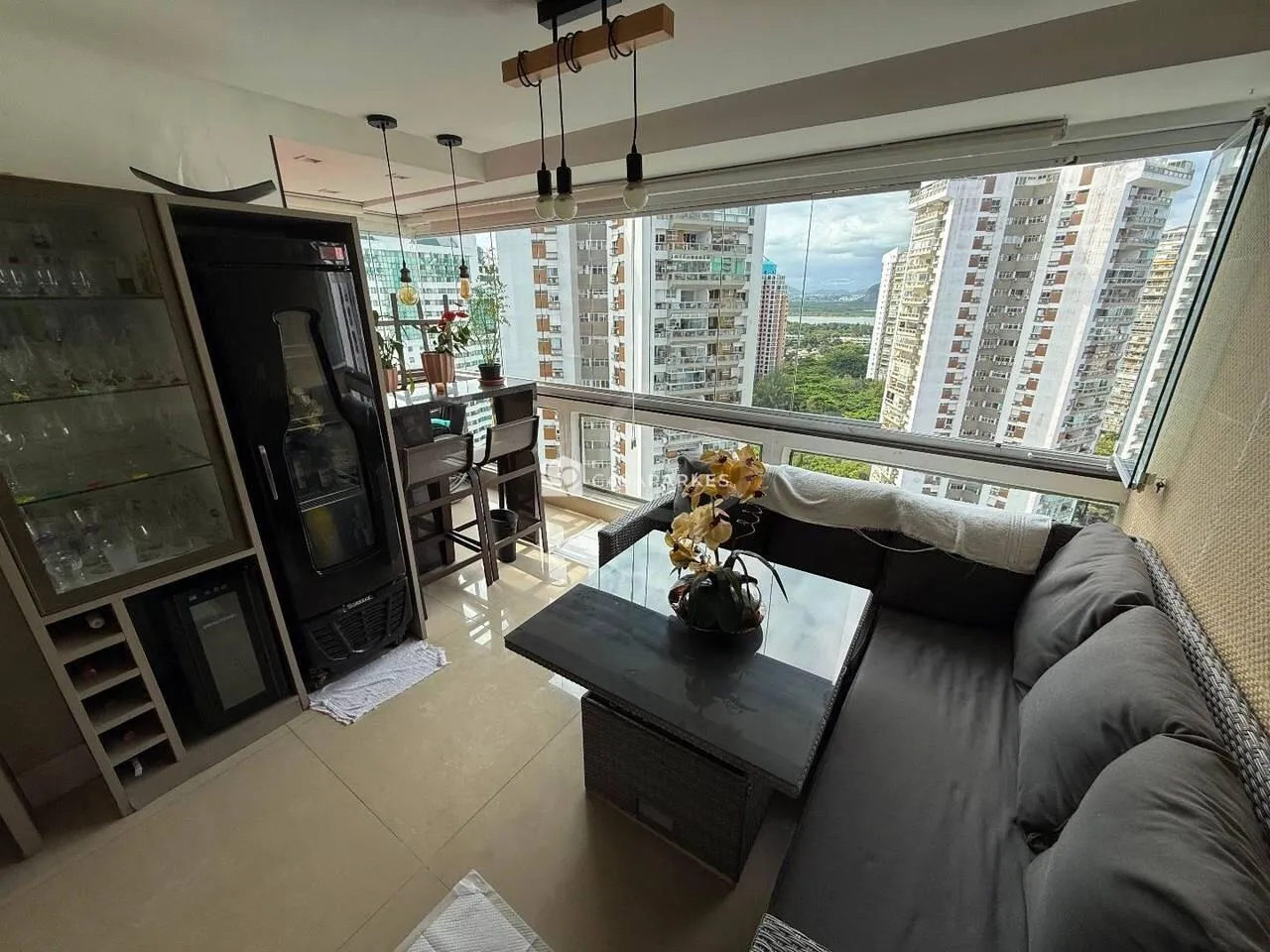 Furnished apartment, 125 m², with floor-to-ceiling windows — photo 5