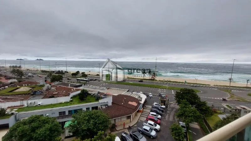 Unfurnished 1-bedroom apartment with enclosed balcony — photo 11