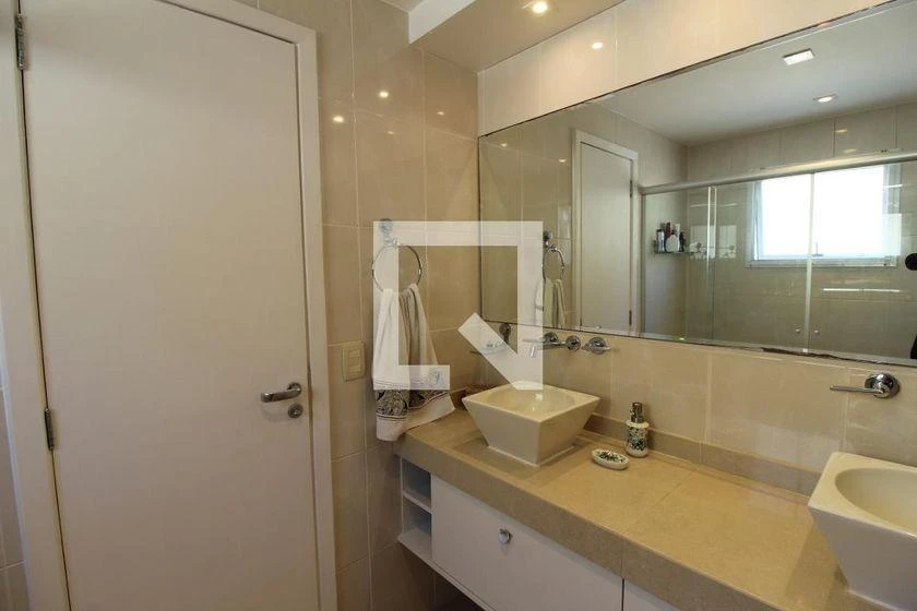 Casa em condomínio para aluguel com 5 quartos e 375 m² — photo 43