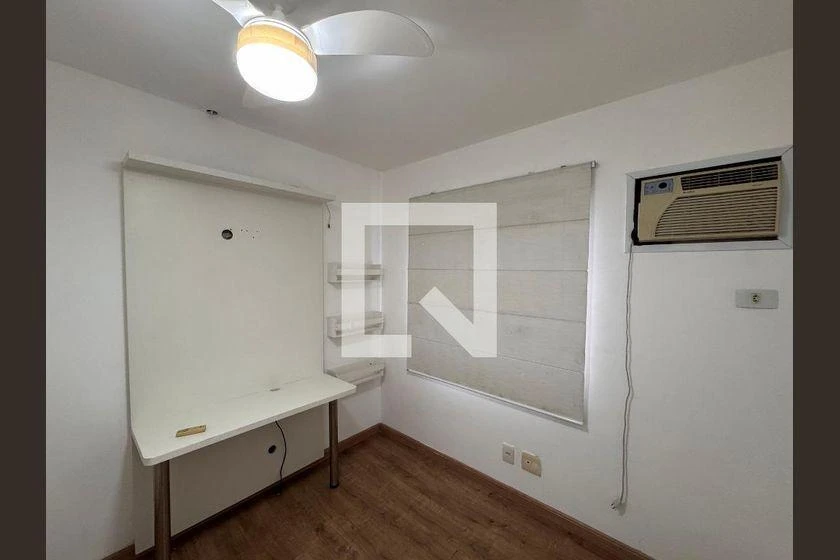 2-bedroom 87 m² apartment with parking and enclosed balcony — photo 18