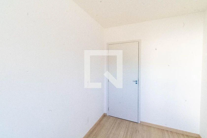 2-bedroom apartment with a closed-off kitchen — photo 27