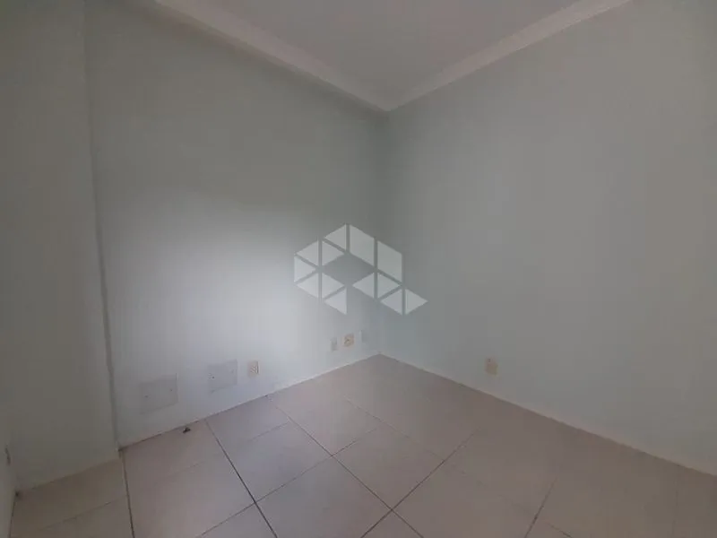 Apartamento com piso de madeira ou laminado, Itacorubi Norte — photo 35