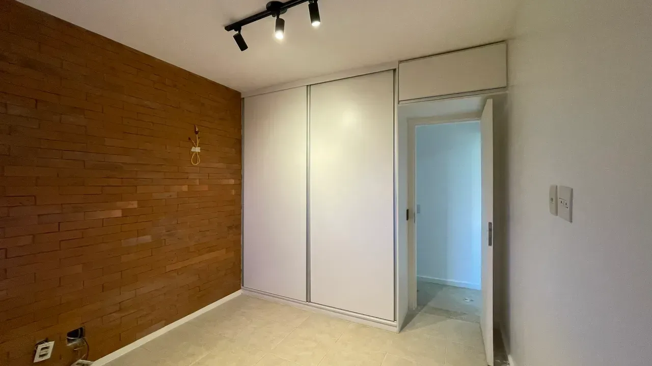 2-bedroom apartment with balcony and 3 bathrooms — photo 15