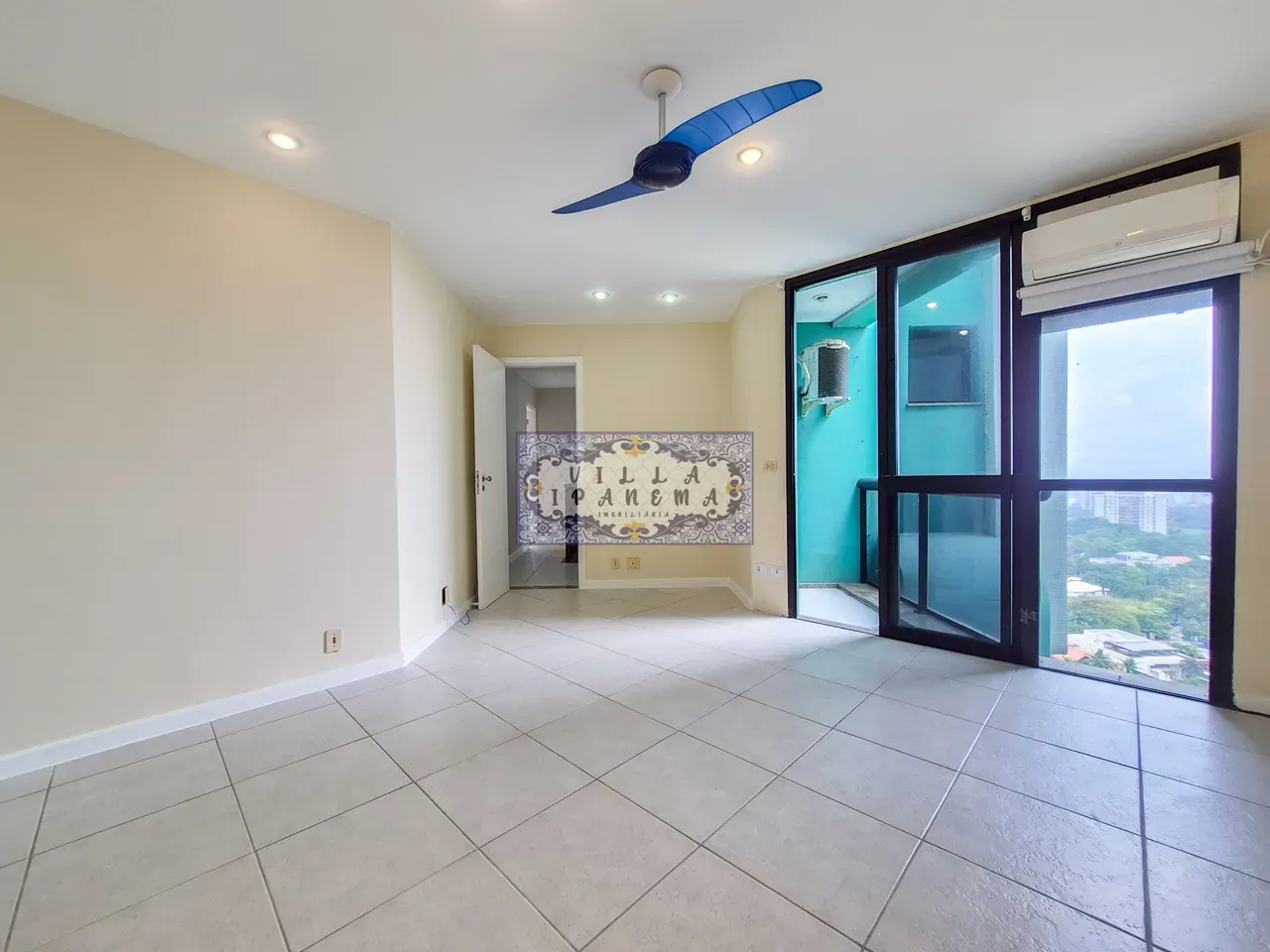 200 m² apartment with 3 en-suite bedrooms and private BBQ — photo 32