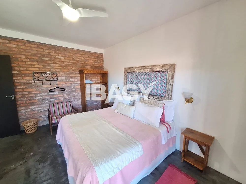 Furnished 4 en-suite bedroom house with balcony grill — photo 14