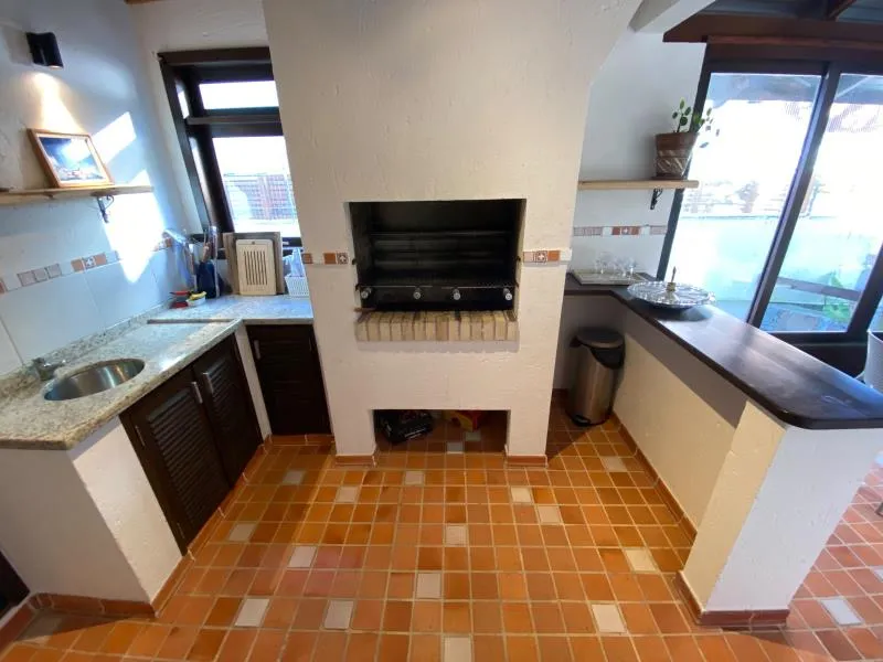 Casa de 4 dormitorios con balcón gourmet en Florianópolis — photo 28