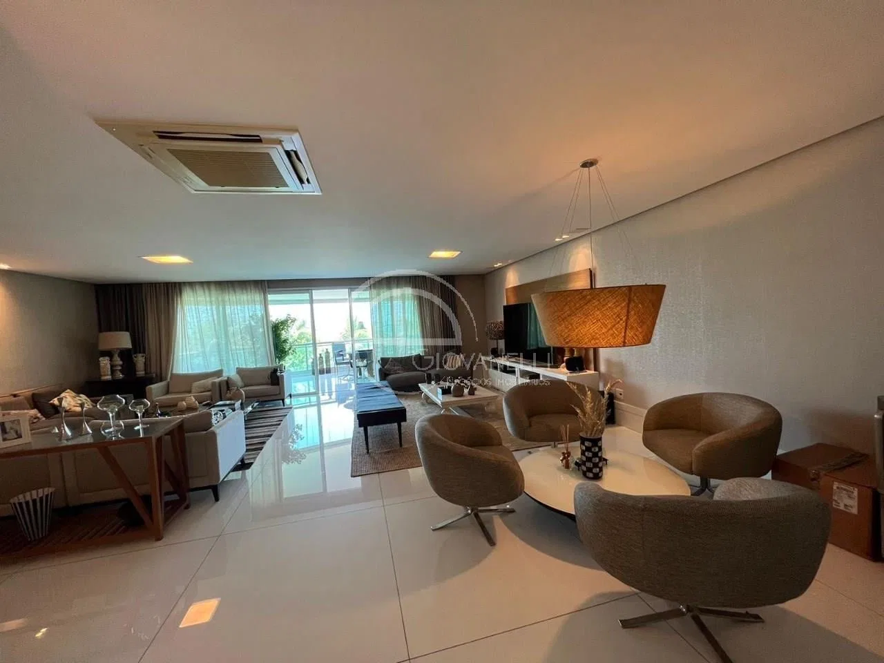 Квартира 400 м² з 4 спальнями та 5 ванними кімнатами — photo 23