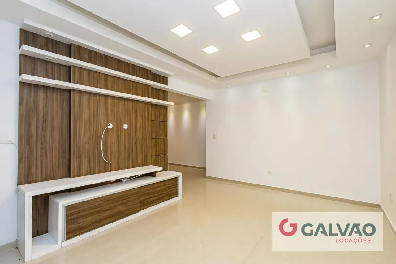 House in a gated community with 3 bedrooms and 1 bath — photo 8