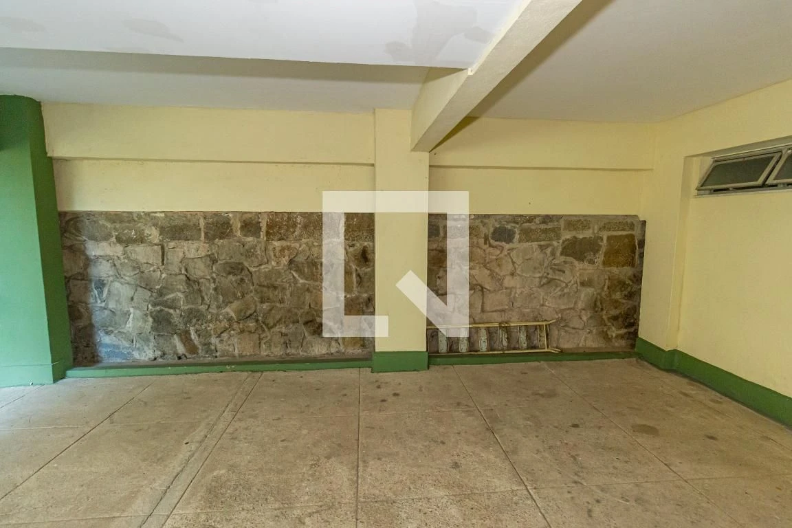 Furnished apartment with 2 bedrooms and a balcony — photo 18
