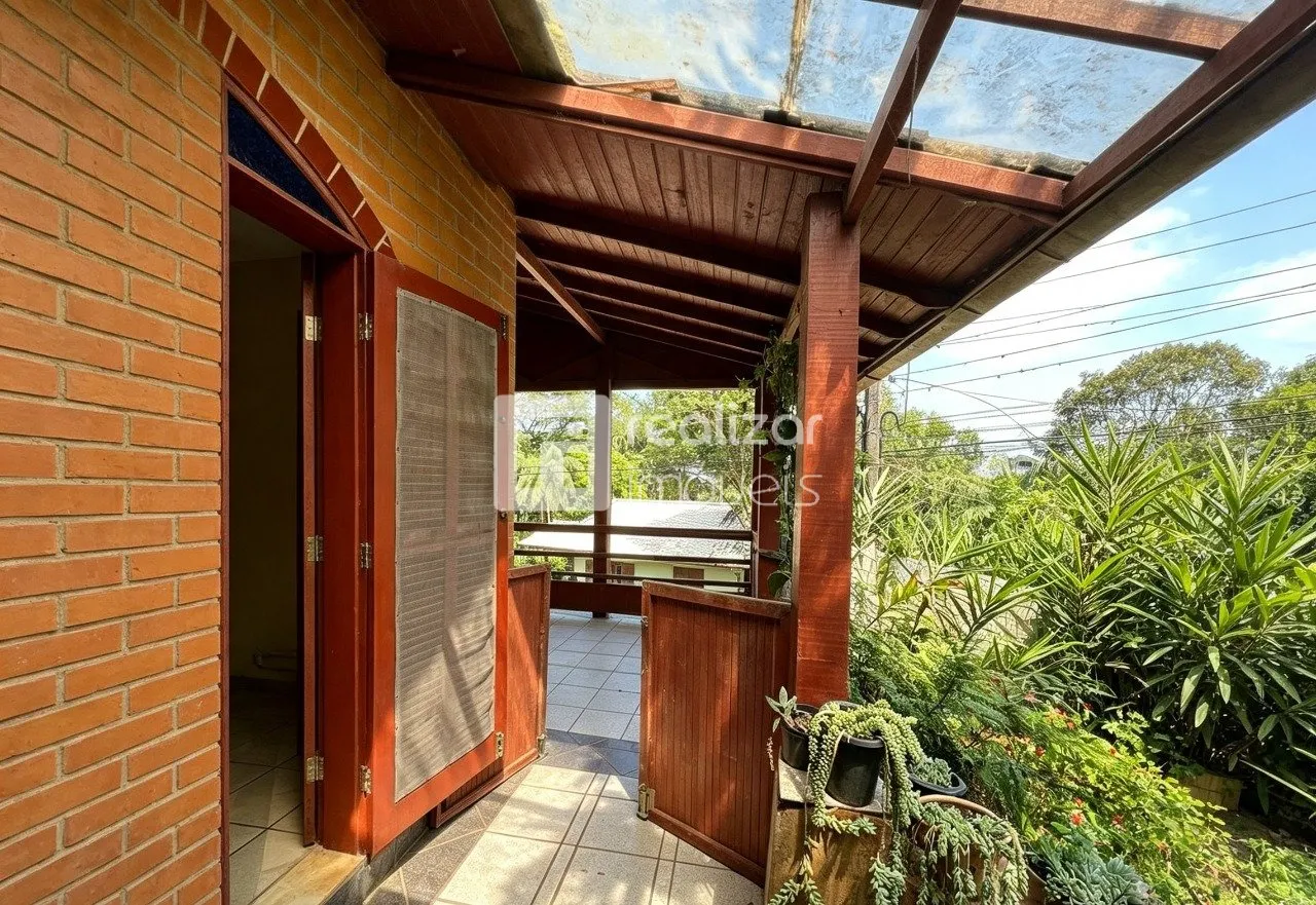 3-bedroom house with a grill on the balcony — photo 13