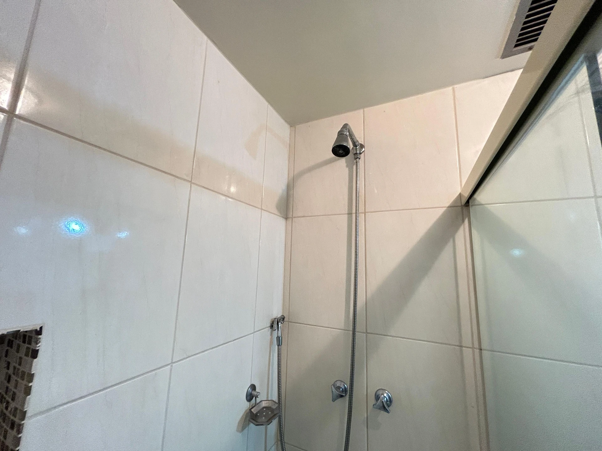 Apartamento com 3 quartos e suíte em bom estado — photo 31