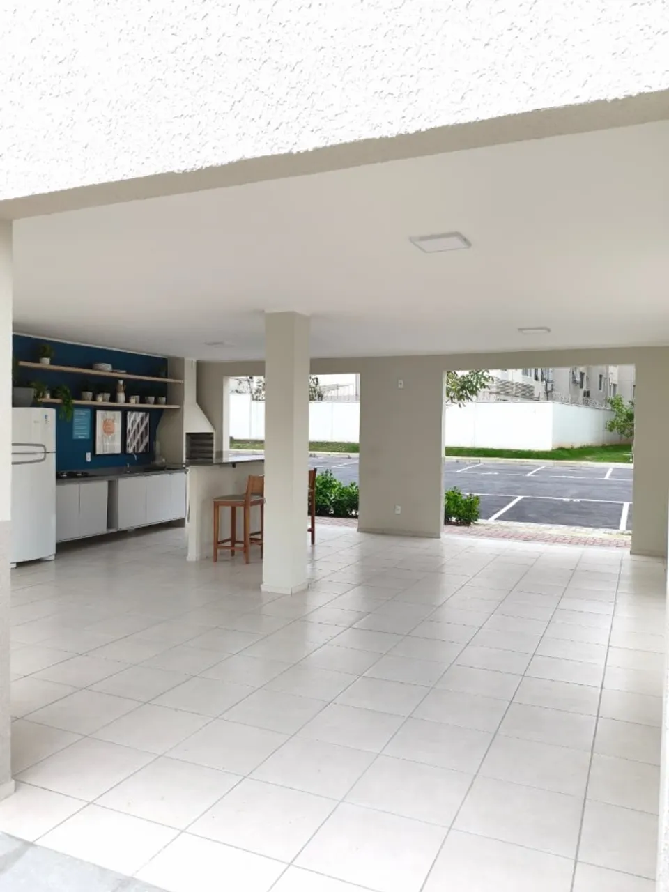 2-bedroom apartment in a building with a pool — photo 20