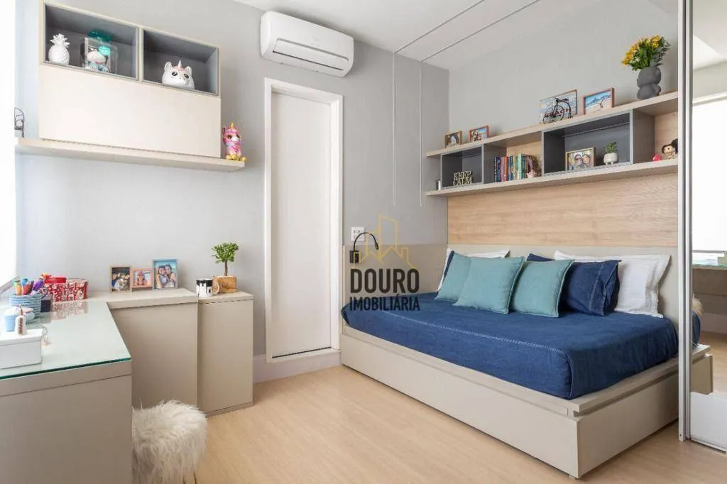 2-bedroom apartment with a modern open-plan kitchen — photo 3