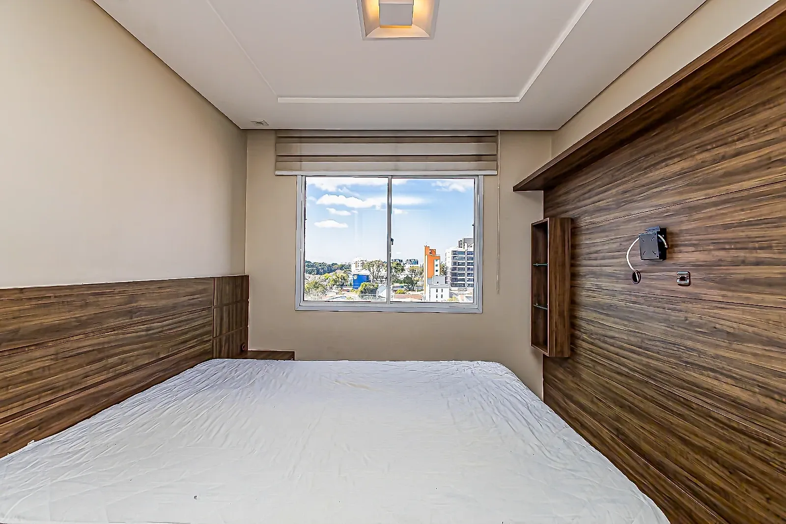 2-bedroom 63 m² apartment with a glass balcony — photo 10