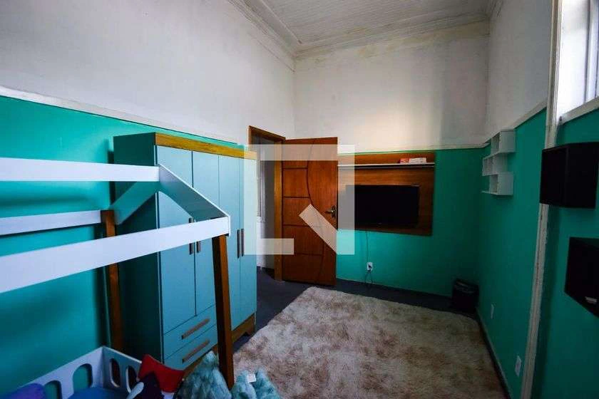 Дом с 4 спальнями, 3 парковками и частным садом — photo 7