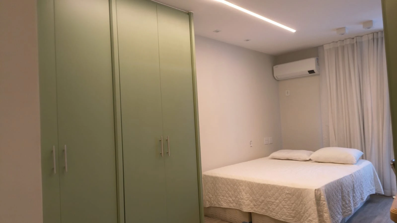 Apartamento mobiliado com 5 suítes e varanda fechada — photo 20