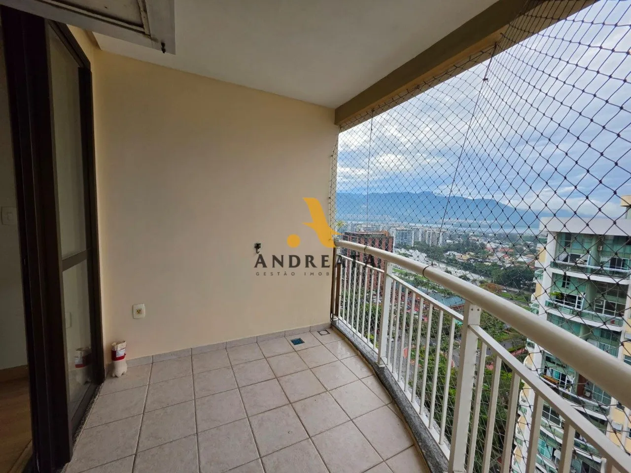 3-bedroom apartment with 82 m², 1 parking space on 20th floor — photo 3