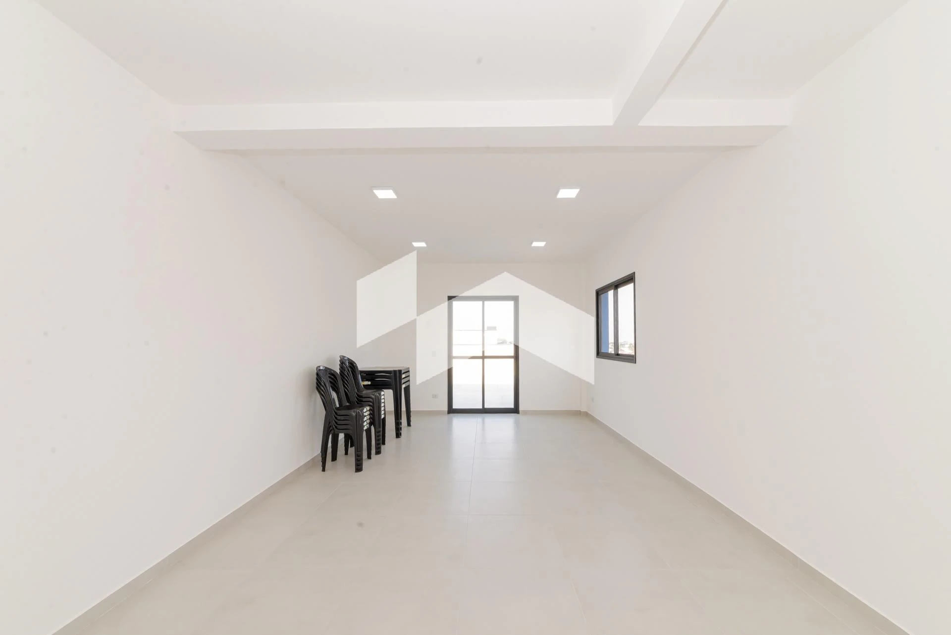 One-bedroom apartment with a private BBQ — photo 17