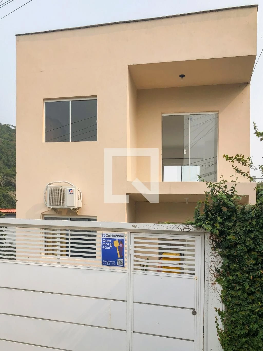 3-bedroom house with a mountain view in Florianópolis — photo 15