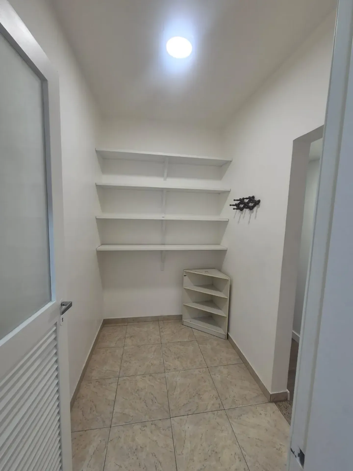 Departamento en piso 9 con piso de madera o laminado — photo 36