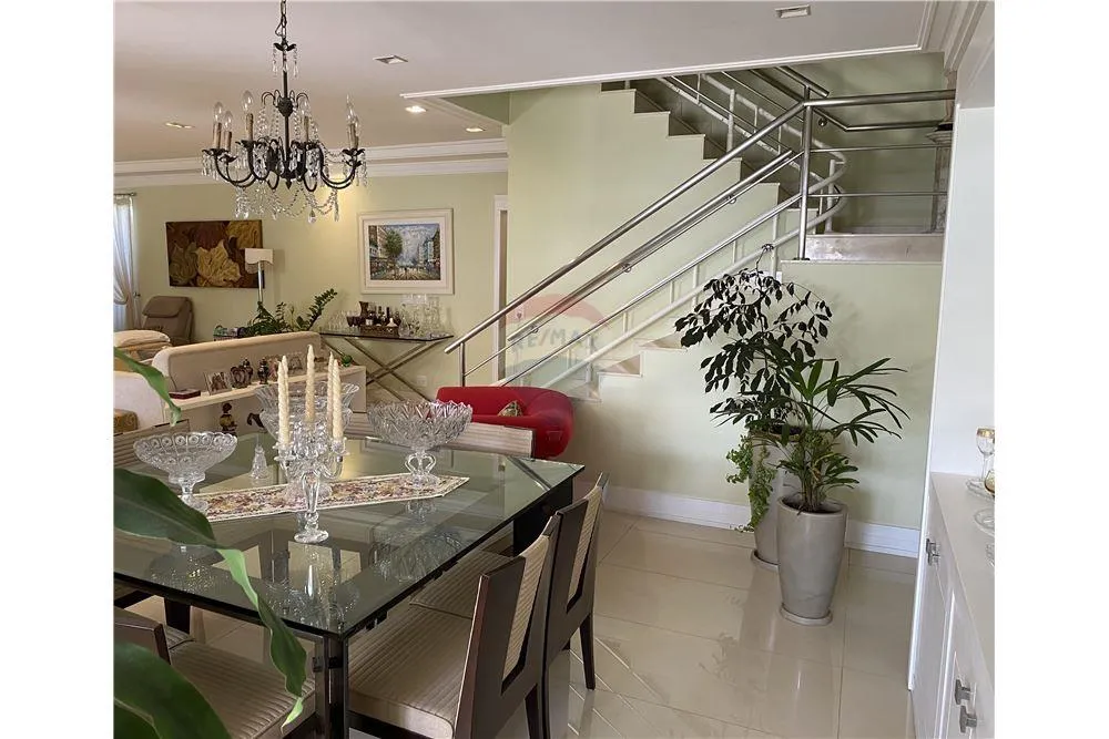 Furnished house with 4 bedrooms and 508 m² — photo 7