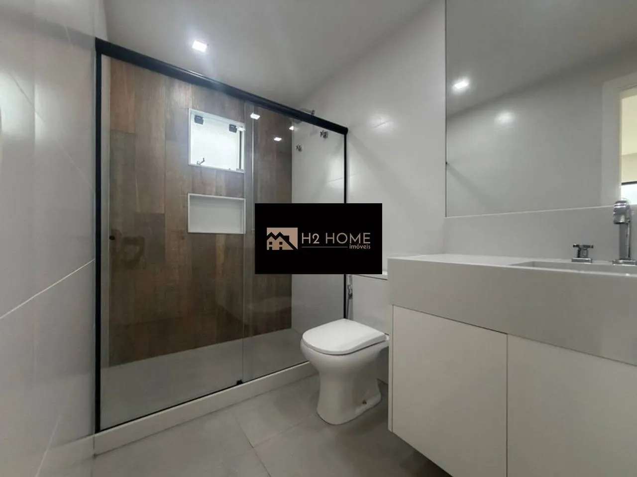 Garden in a 4-bedroom house, 290 m² — photo 51