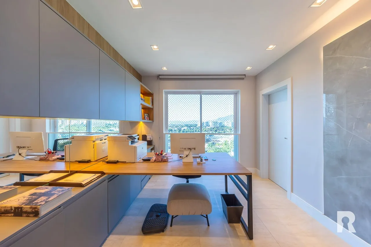 Apartamento mobiliado com 3 quartos e 4 banheiros — photo 19