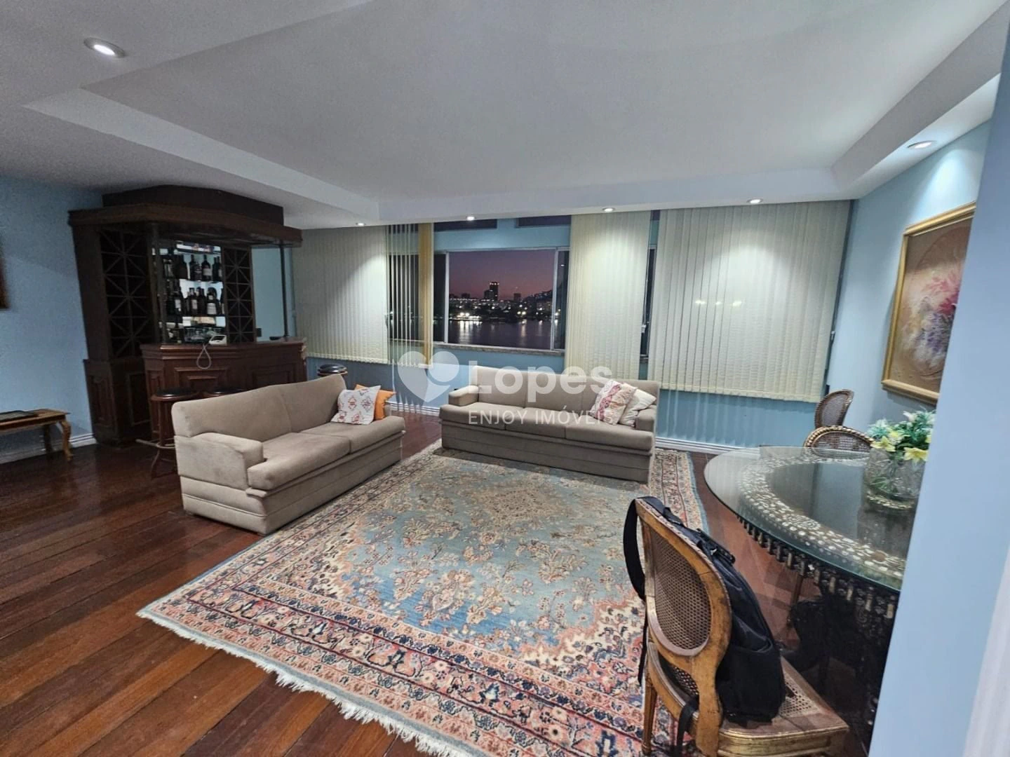134 m² apartment with 2 bedrooms and 1 en-suite — photo 4
