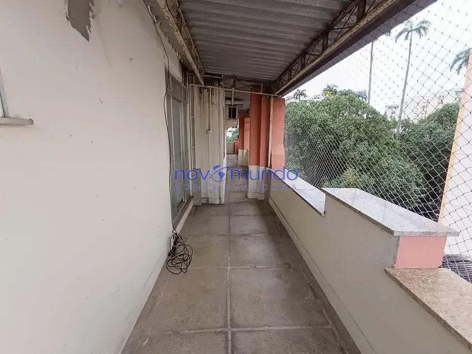 3-bedroom apartment, 1 with its own bathroom, 157 m² — photo 16