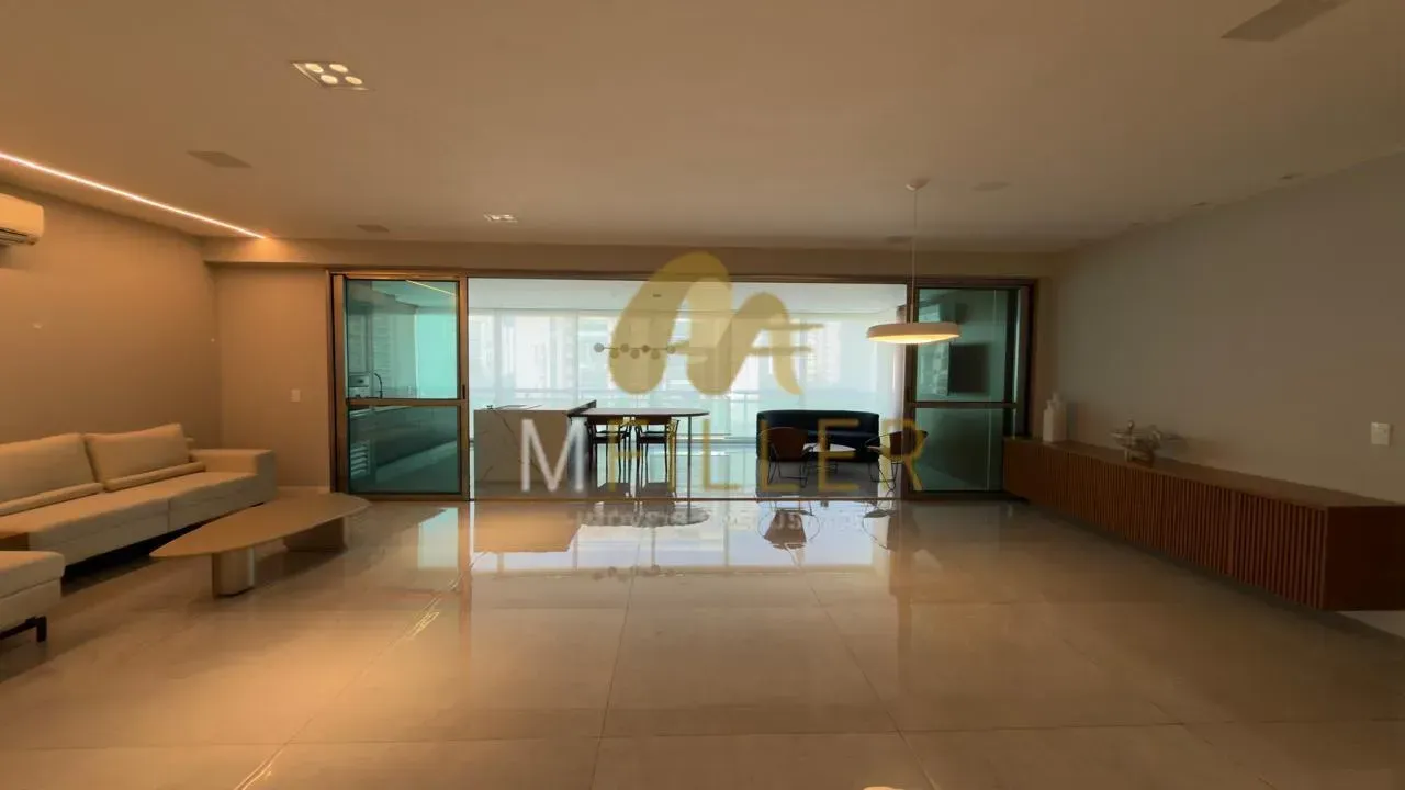 Furnished apartment with 4 bedrooms and 5 bathrooms — photo 3