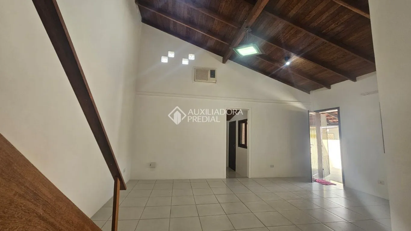 Будинок: 3 спальні, 1 з власною ванною кімнатою, 130 м² — photo 24