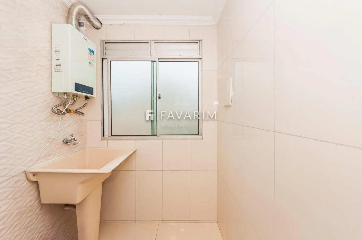 3-bedroom apartment in a building with a pool — photo 35