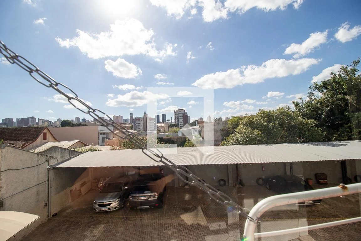 Apartamento de 3 quartos com piso de madeira ou laminado — photo 43