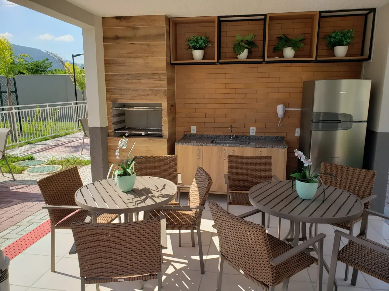 Mountain view in a 2-bedroom apartment, 45 m² — photo 14