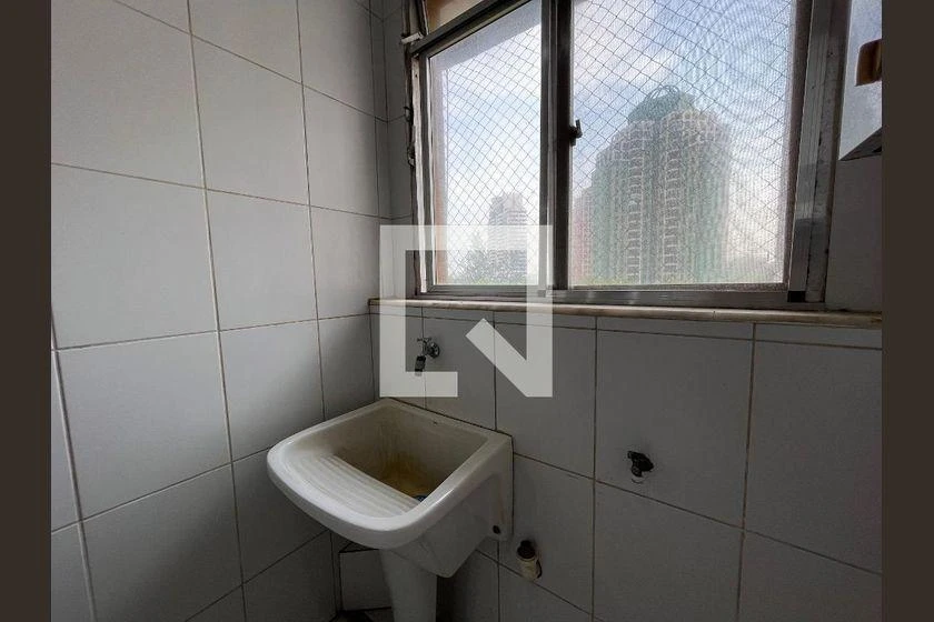 Квартира з 2 спальнями, у будинку є тренажерний зал — photo 9